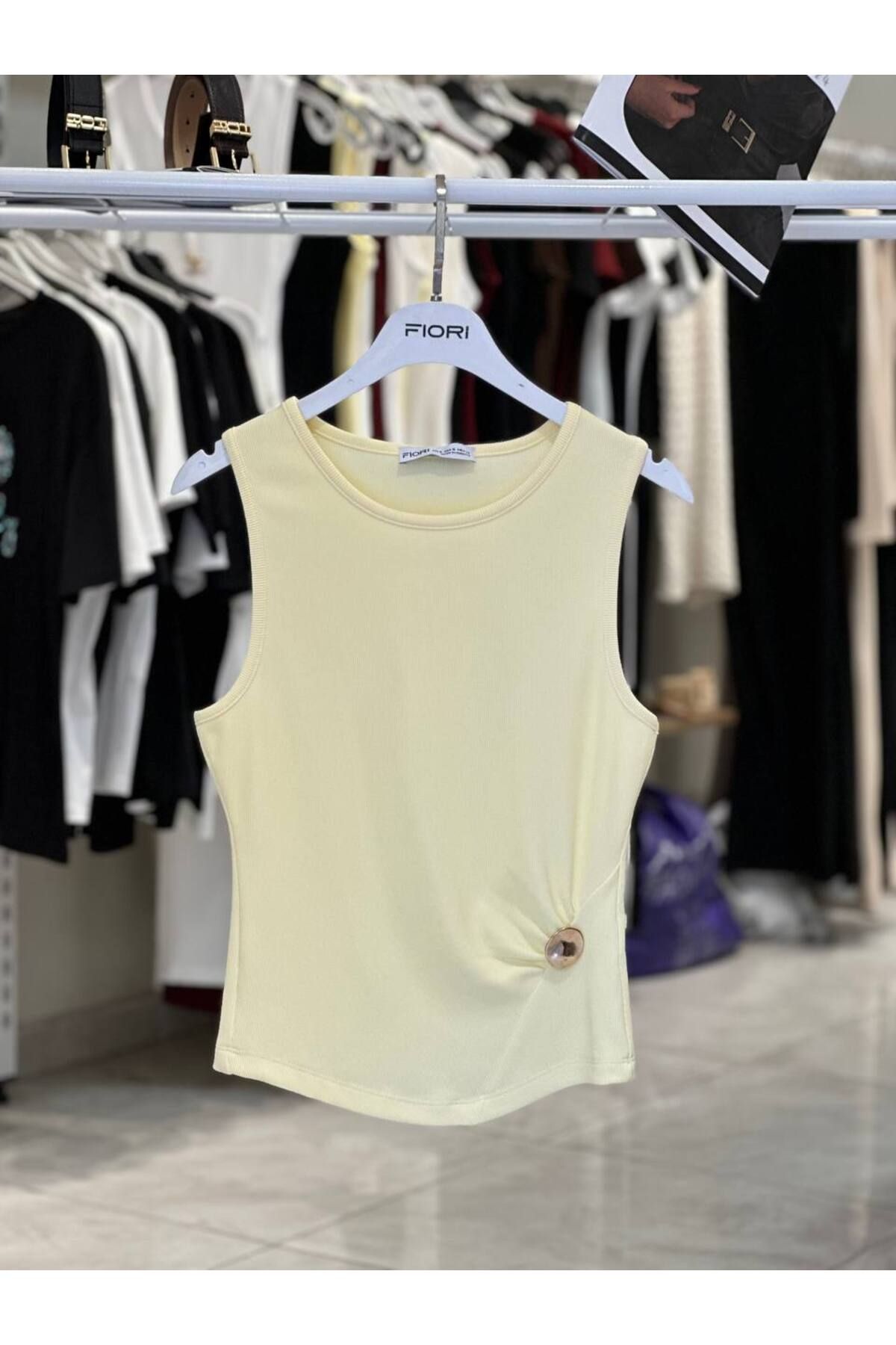FioriModa Sıfır Kol Bluz