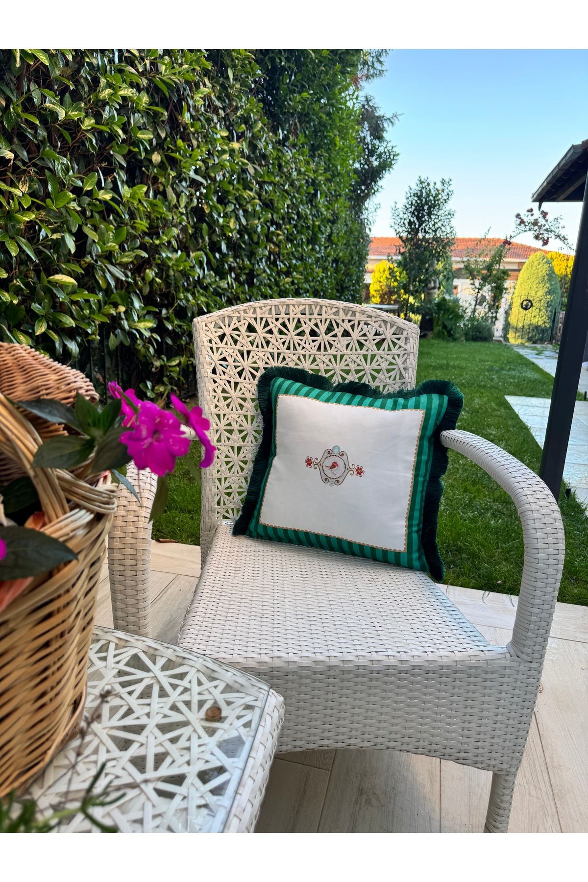 Merve Kaymakcı LOVE BİRD UYUMLU MADOLYONLU DESEN KIRLENT KILIFI-YEŞİL