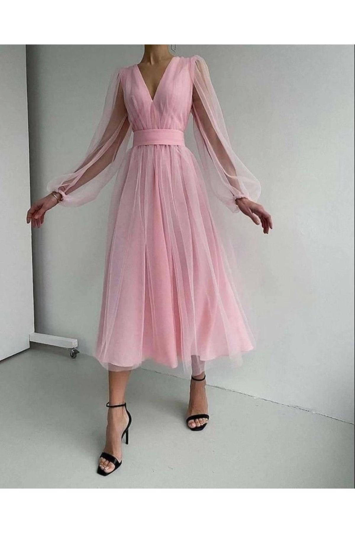 Butik Kadın V Yaka Midi Boy Astarlı Tül Elbise