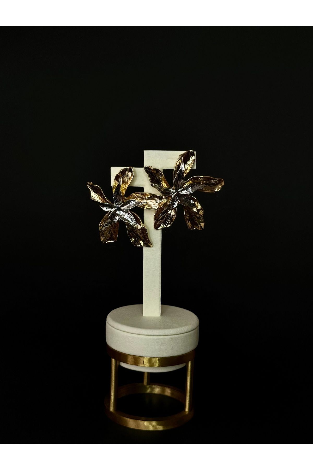 LİORİNAS Gold Lotus Çiçeği Çelik Küpe
