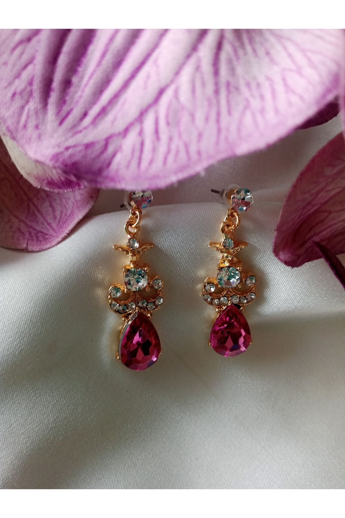 Pervin Ablacım Pembe taşlı Gold sallantılı çelik küpe