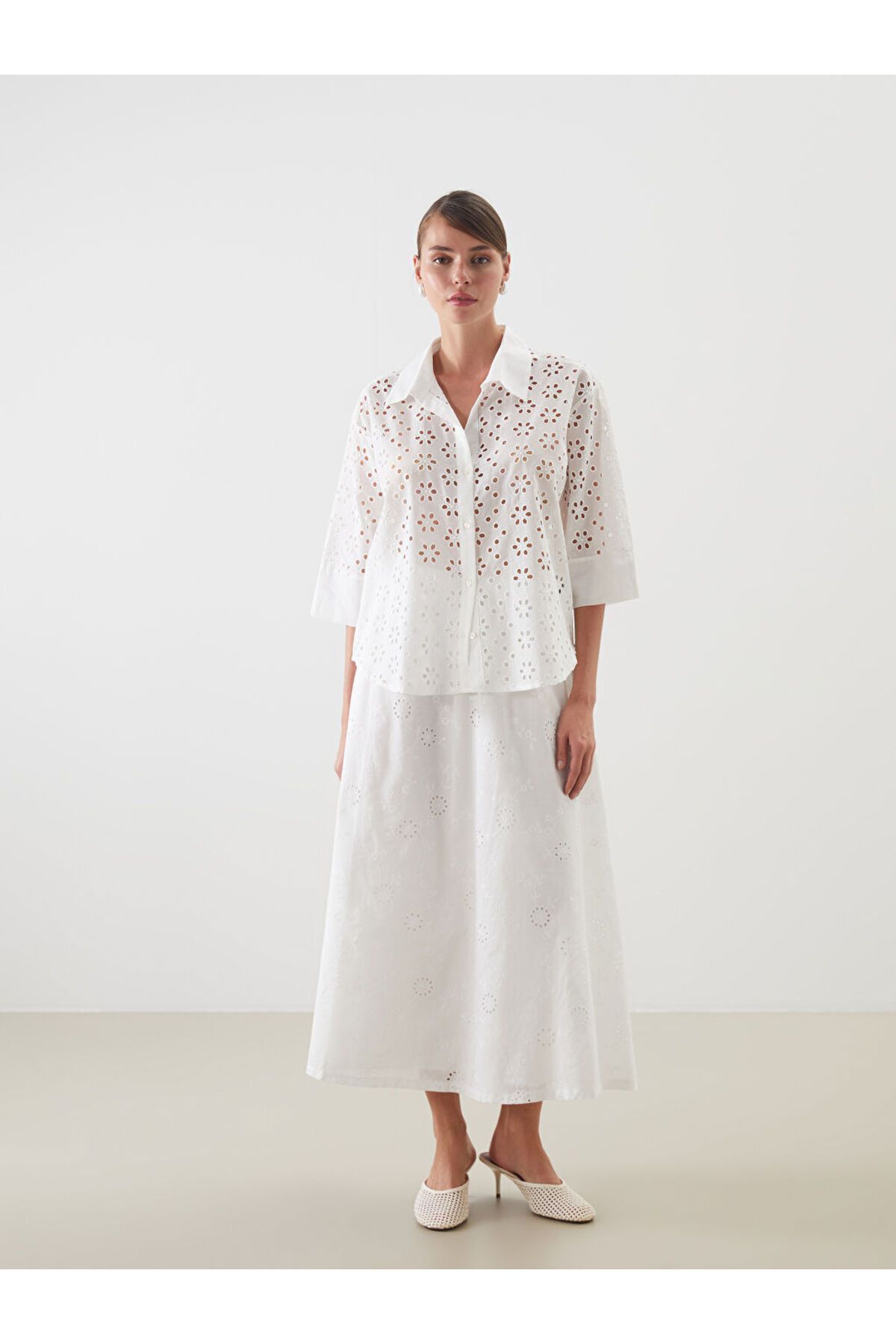 LC Waikiki-Quality Parts from Celebi Store |   Ecru Elastic Waist Self Patterned Brode Skirt 2