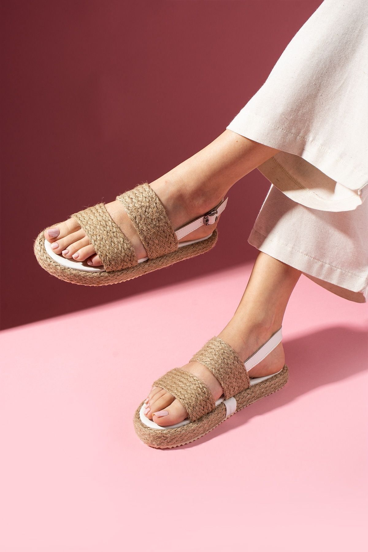 FUGA MODA Sandy Beyaz Hasır Bantlı Yüksek Hasır Sarma Taban Premium Sandalet