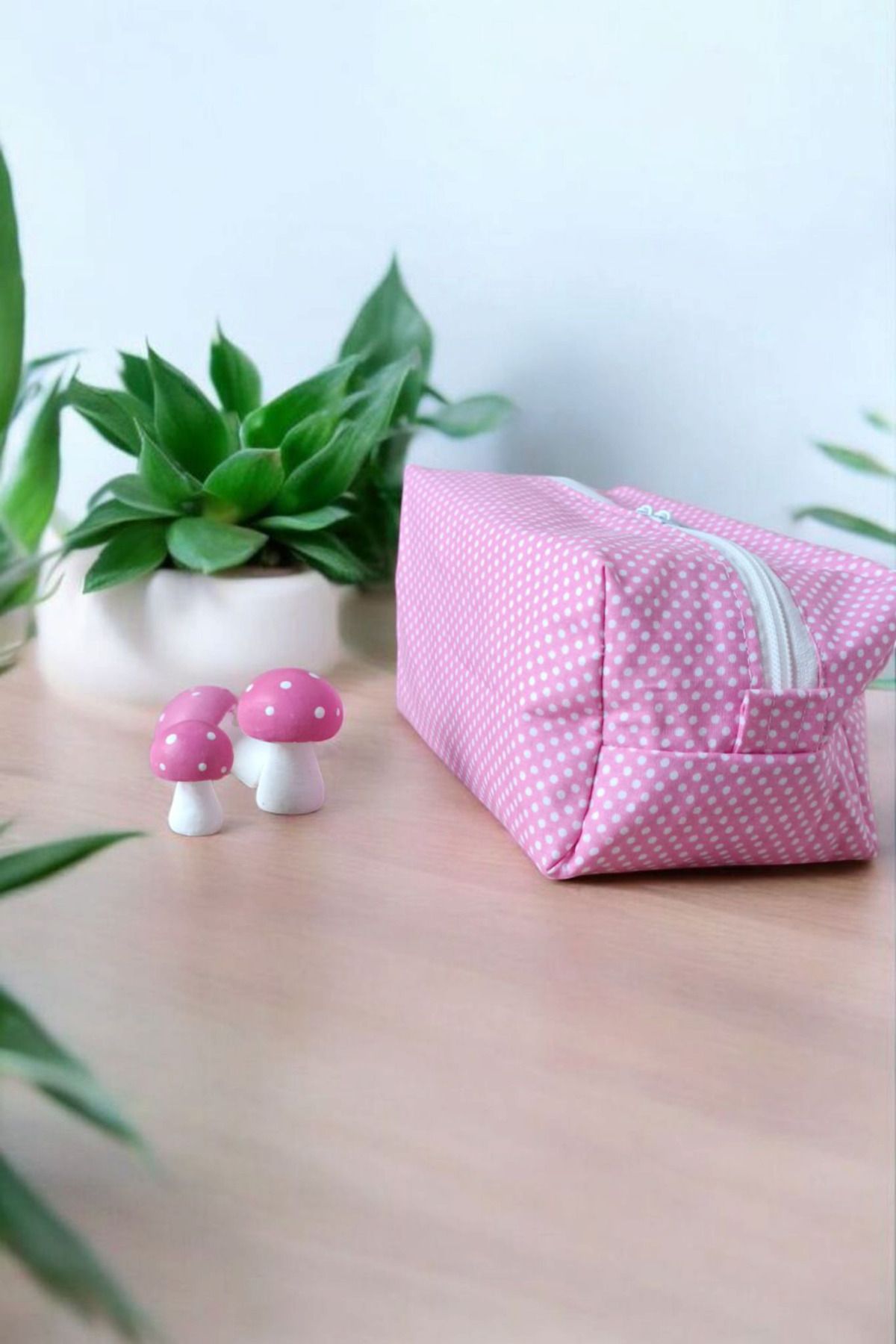 WELBİA Pembe puantiyeli büyük boy makyaj çantası, organizer kalemlik