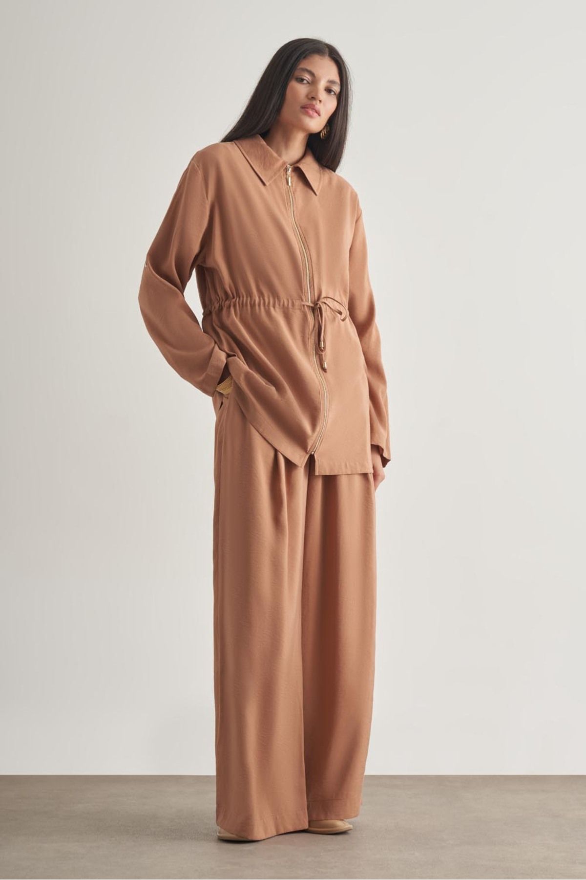 Mizalle Taba Mizalle Modal Karışımlı Fermuarlı Camel Tunik