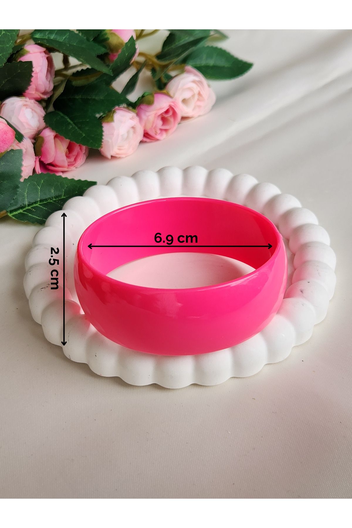 GIHANDMADE 🌈 Minimalist Reçine Bileklik – Canlı Renkli Kadın Aksesuar (Sarı, Pembe, Turuncu, Mavi)