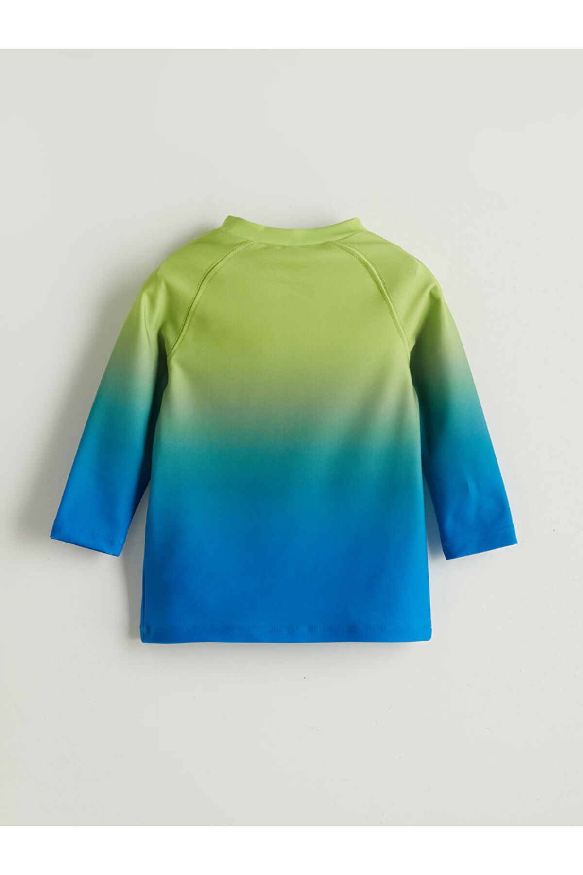 LC Waikiki Yeşil UV Korumalı Erkek Çocuk Yüzme Giyim Üst fotoğrafı 2 (önizleme)