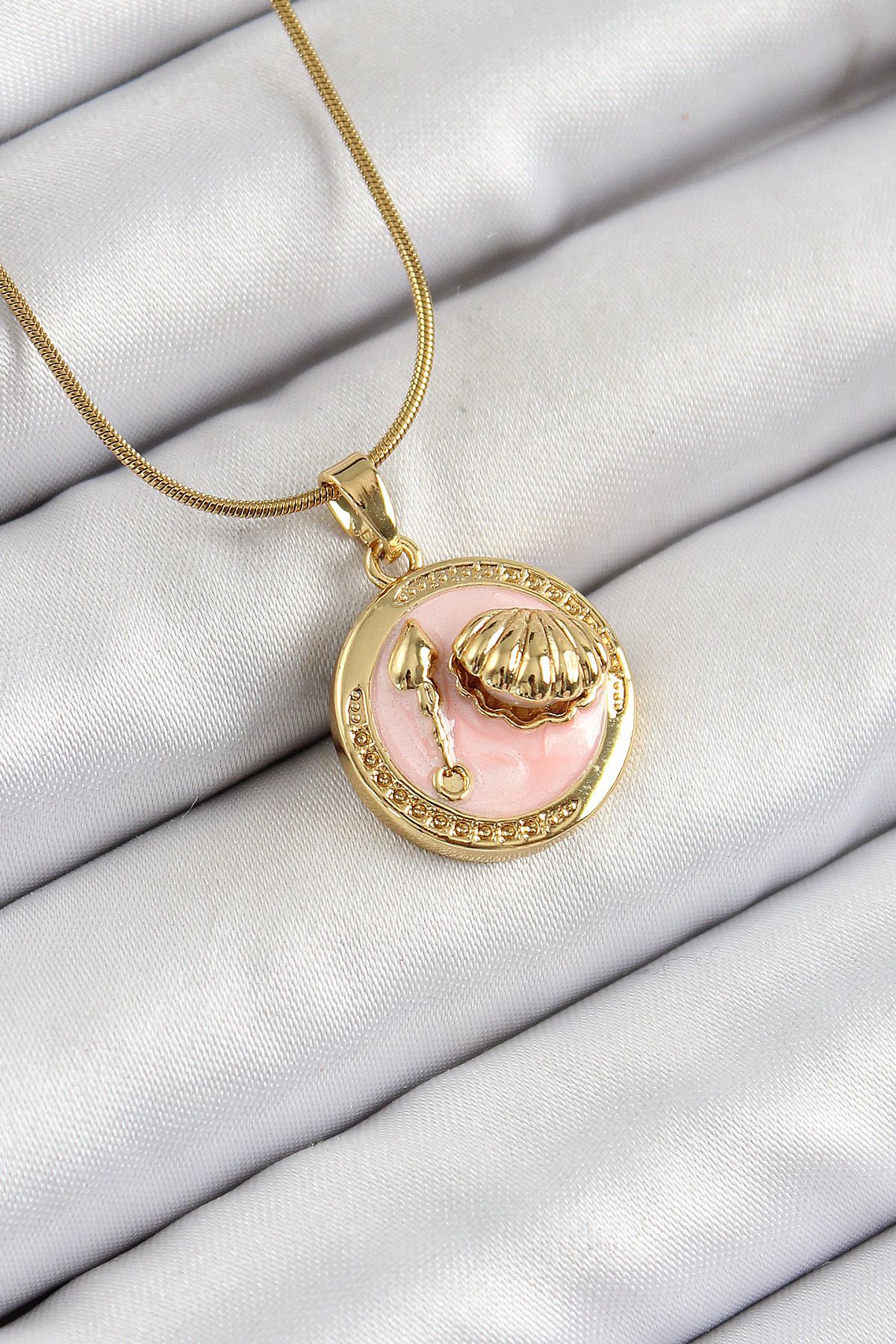 STİLLOVE 316L Çelik Zincir Pembe Mineli Sanatsal Portre İstiridye Model Gold Renk Kadın Kolye SL12165