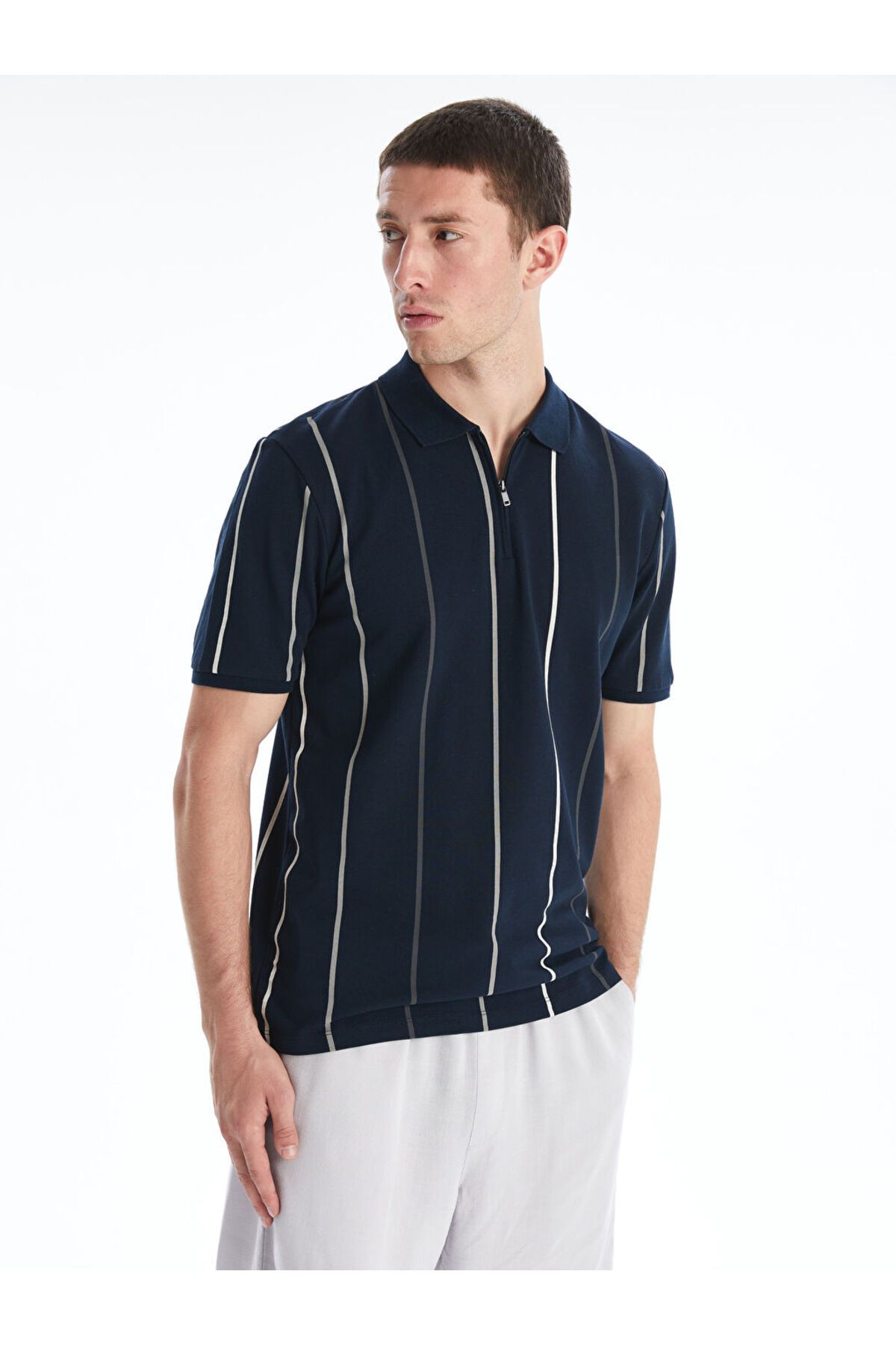 LC Waikiki Yeni Sezon Polo Yaka Kisa Kollu Cizgili Pike Erkek Tisort - S59335Z8