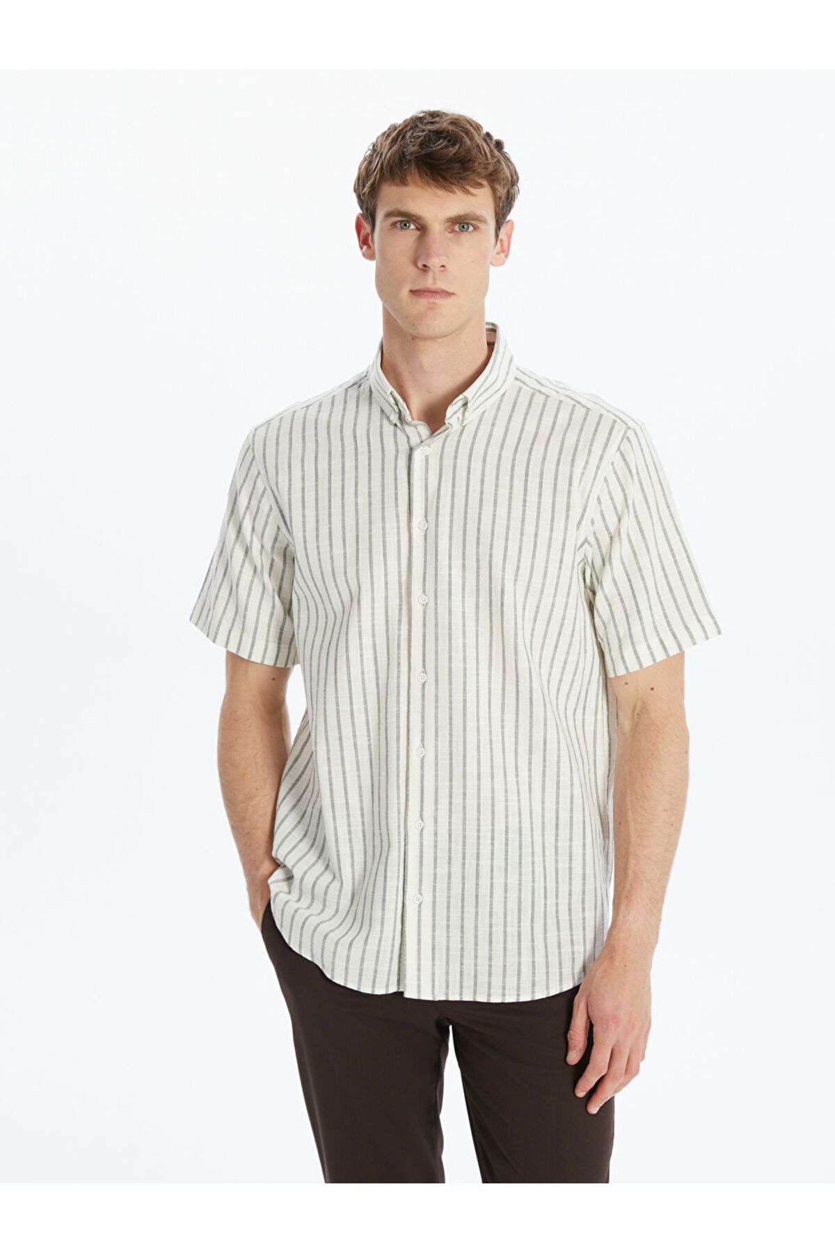 LC Waikiki Yeni Sezon Regular Fit Kisa Kollu Cizgili Poplin Erkek Gomlek - S5G177Z8
