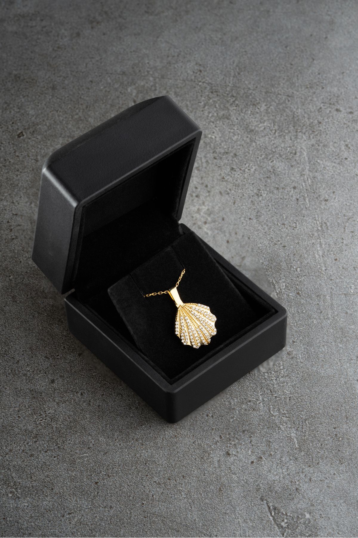 Silvano Jewelry 925 Ayar Gümüş Gold Işıklı Kutuda Kişiye Özel Deniz Kabuğu Kolye