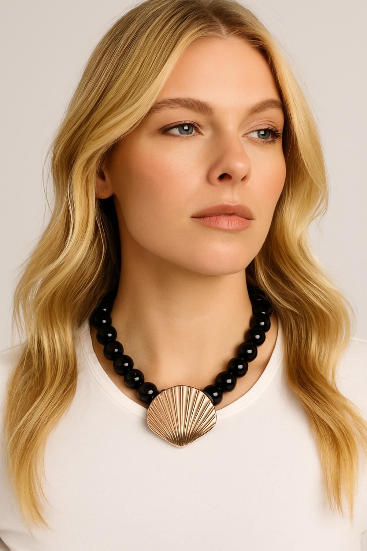 New Obsessions İstridye Uçlu Büyük Boncuklu Kolye