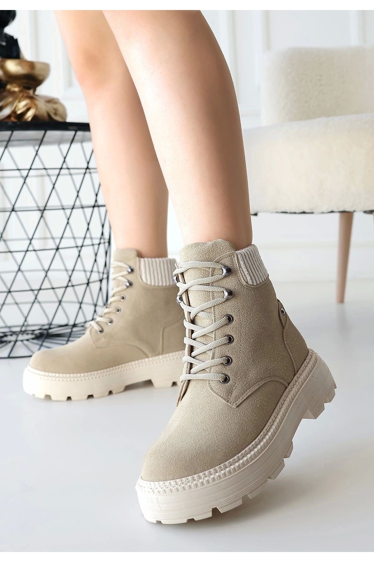 BellevieStore Jady Koyu Bej Nubuk Bağcıklı Bot