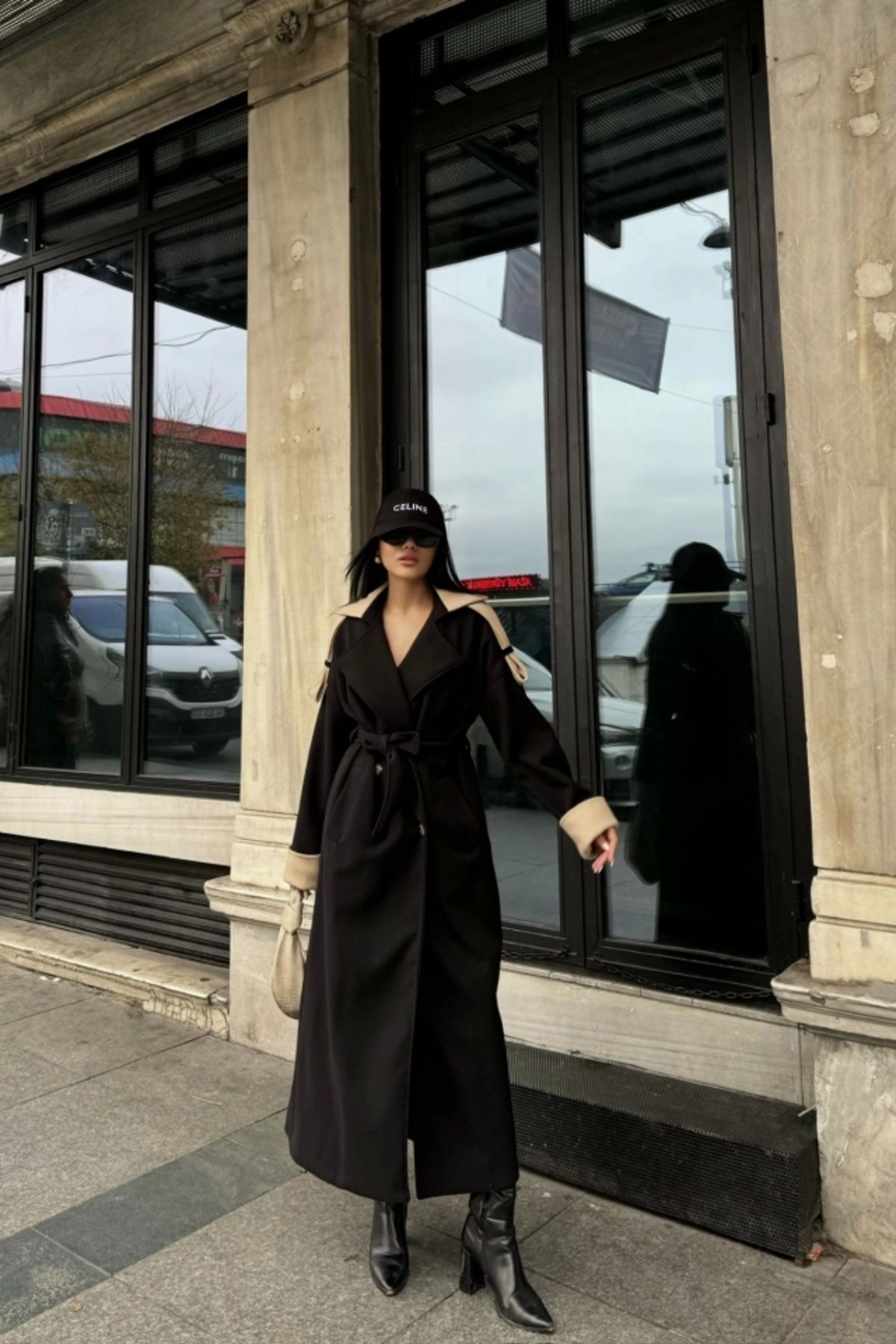 Butik KABAN YAKA VE MANŞET BEJ RENKLİ - Siyah