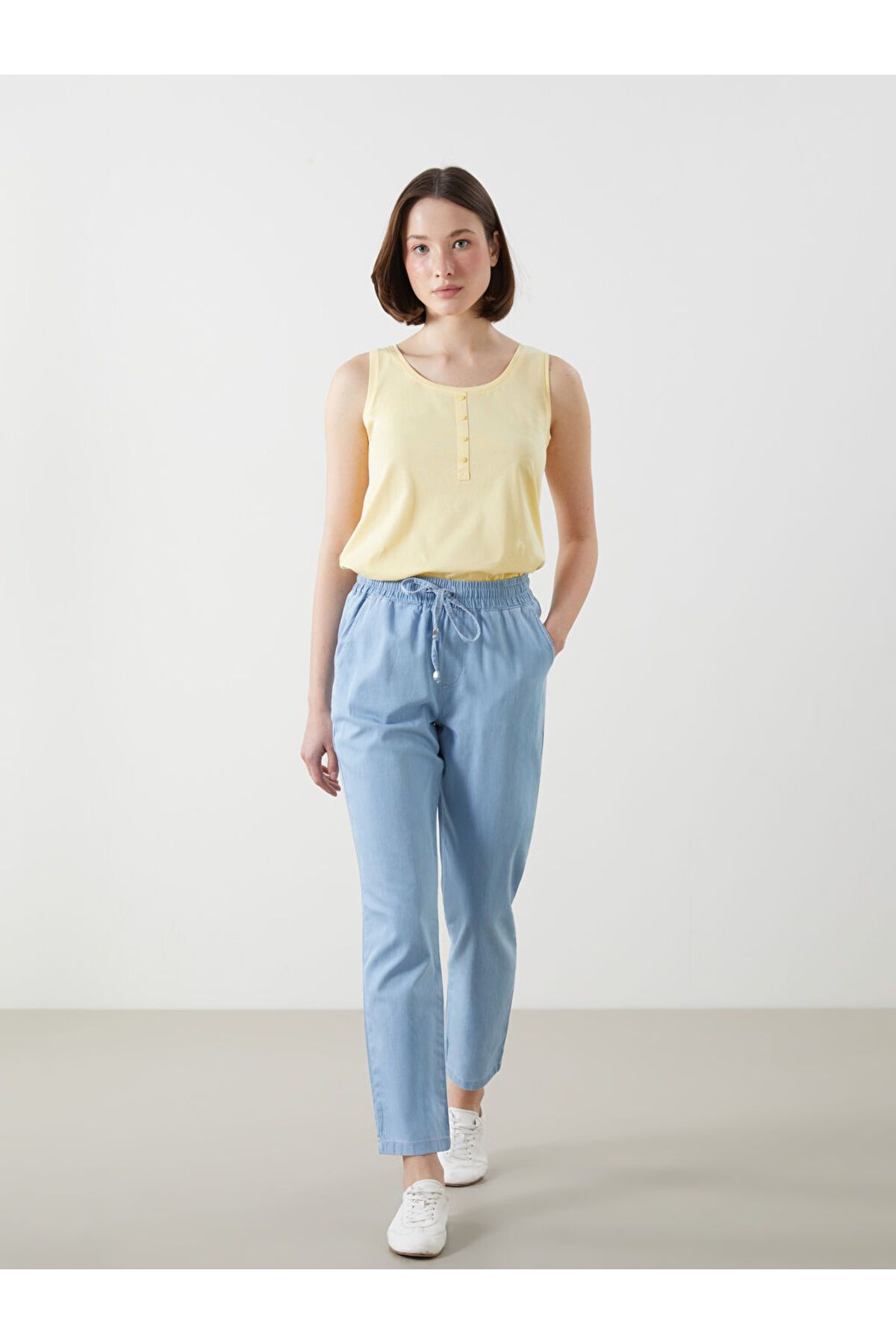 LC Waikiki Beli Lastikli Carrot Fit Kadın Jean Pantolon
