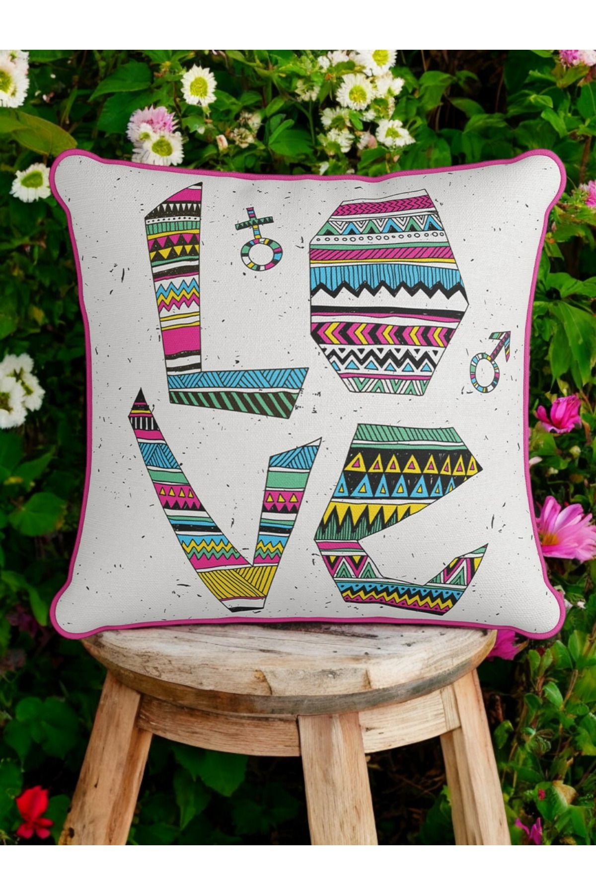 ASDİVA Love yazılı Biyeli Kadife Dokulu Dekoratif Kırlent Kılıfı 43x43