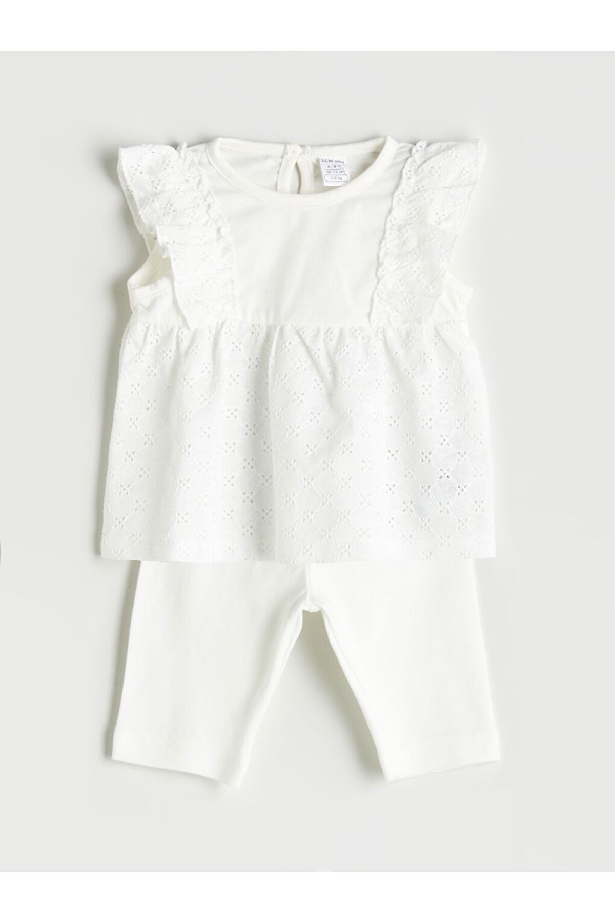 LC Waikiki LCW baby Pamuklu Fırfırlı Kız Bebek Bluz ve Kapri 2'li