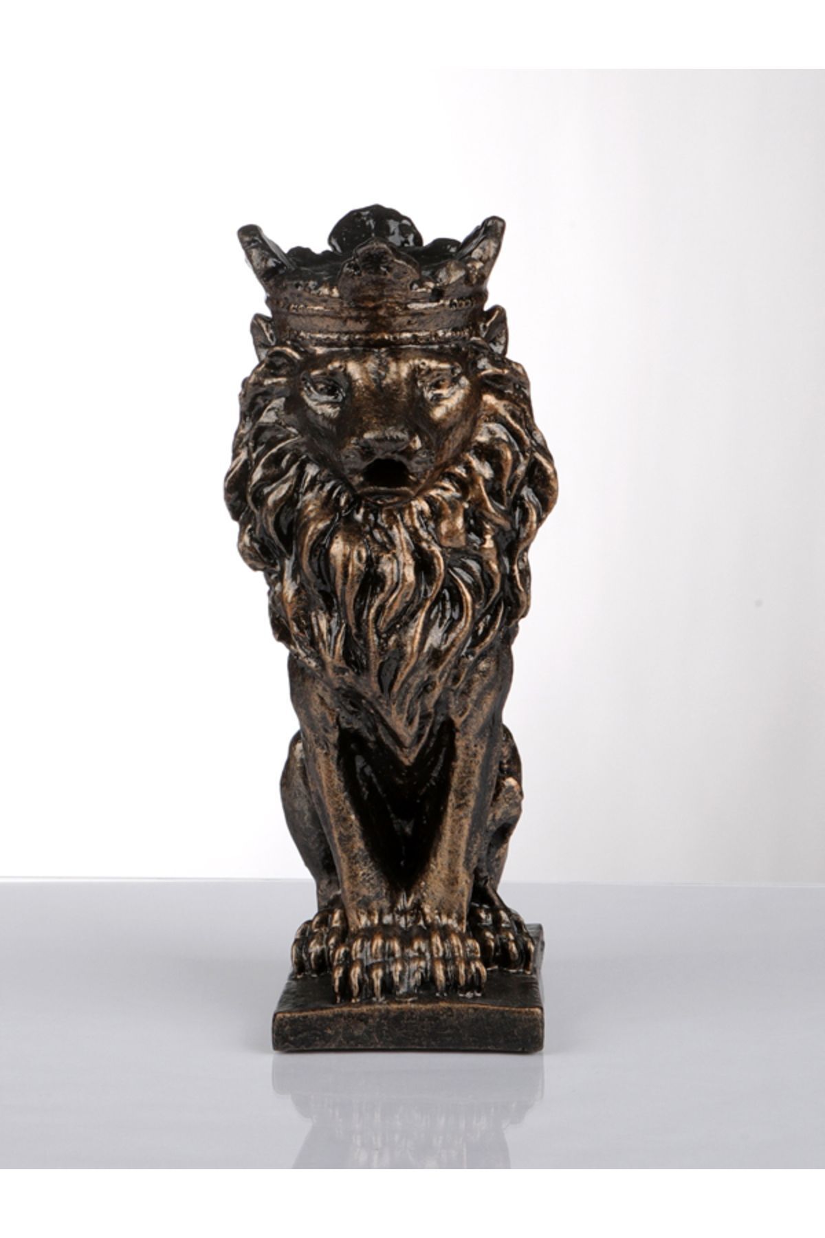 SerenityHaven OTURAN ASLAN TÜTSÜLÜK 17 CM BOYUNDA
