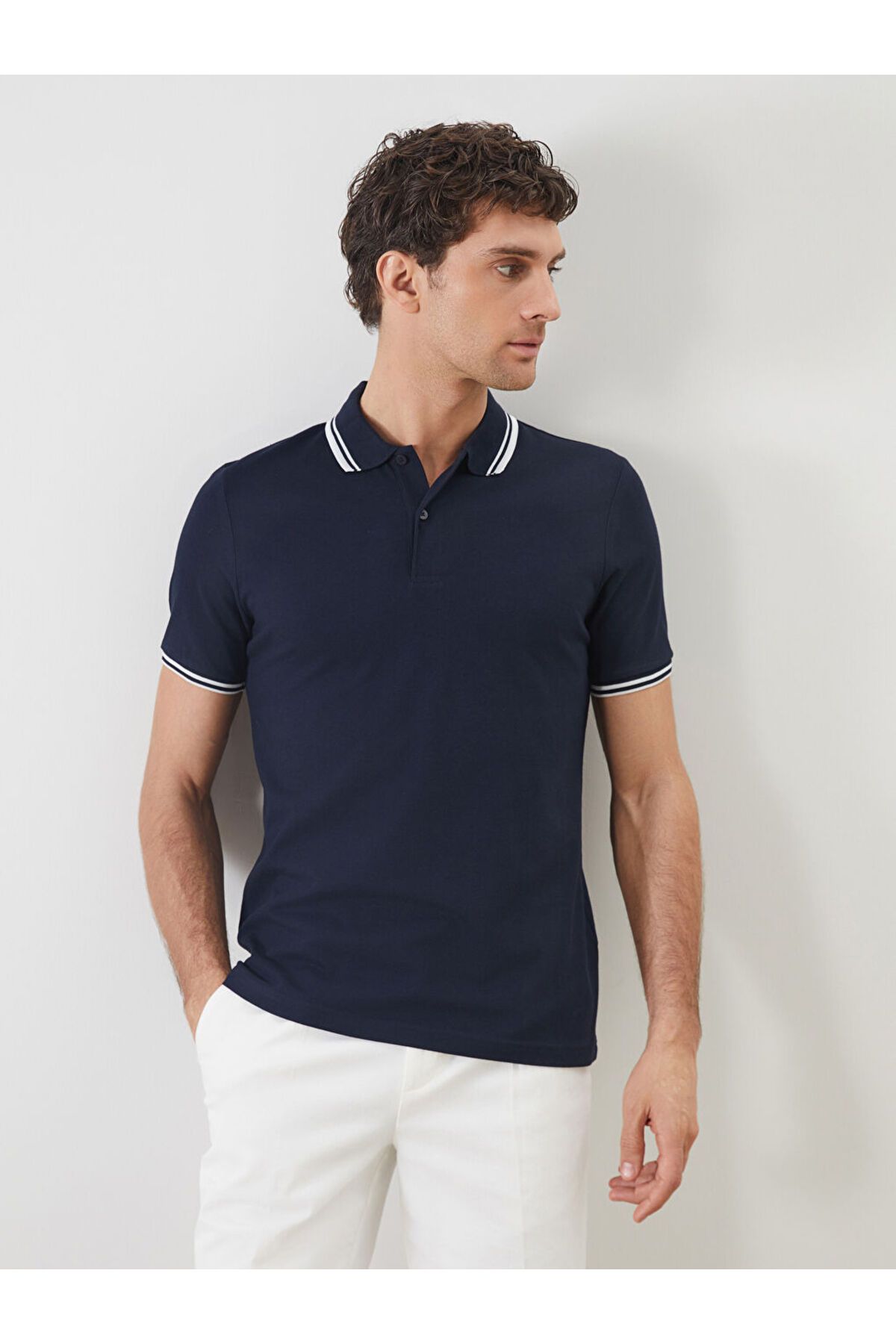 LC Waikiki Yeni Sezon Polo Yaka Kisa Kollu Erkek Dokulu Tisort - S5BL66Z8