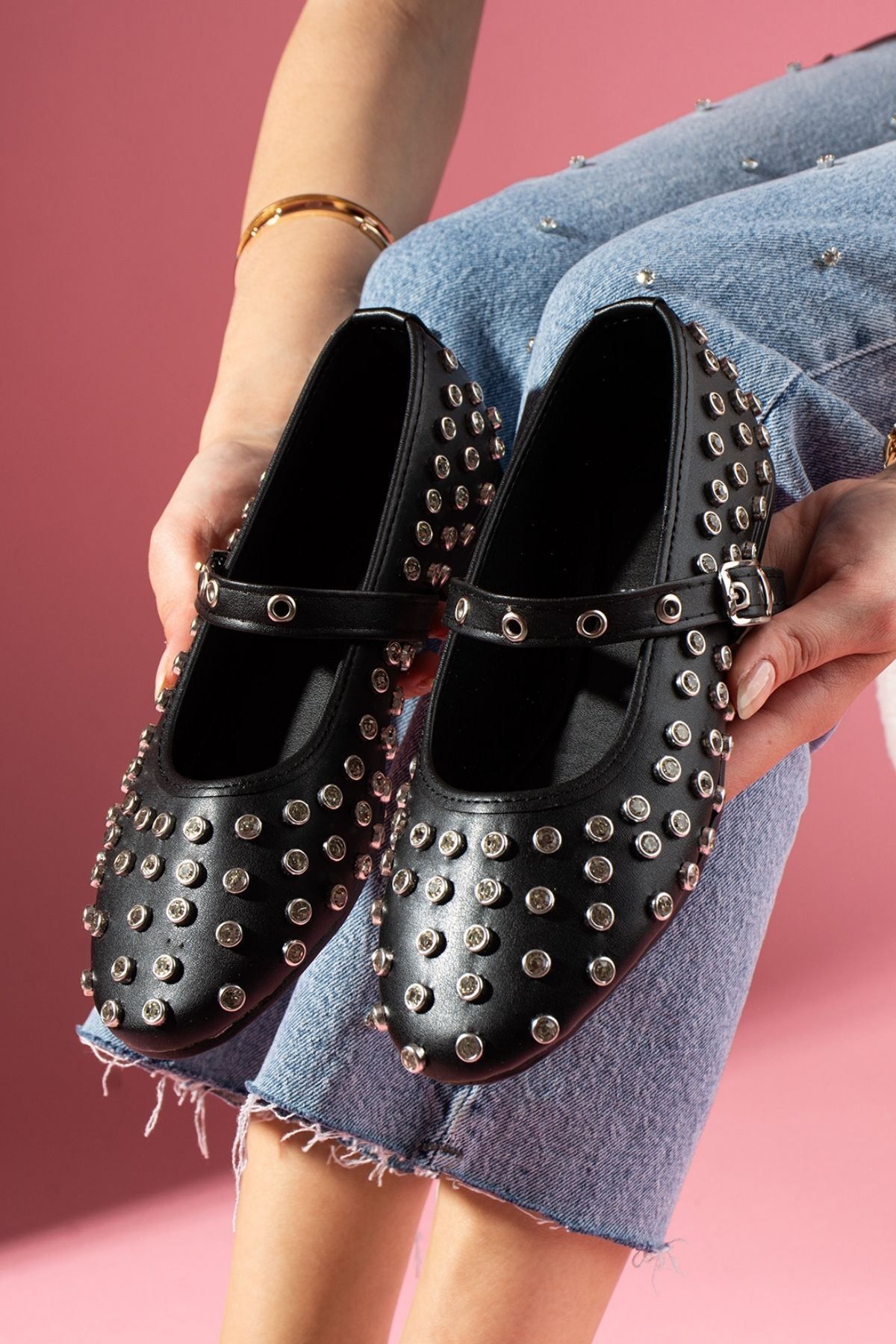 FUGA MODA Stona Siyah Full Zımba Taşlı Kemerli Premium Babet