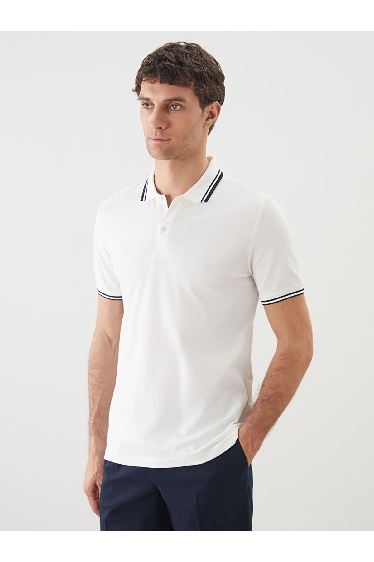 LC Waikiki Yeni Sezon Polo Yaka Kisa Kollu Erkek Dokulu Tisort - S5BL66Z8