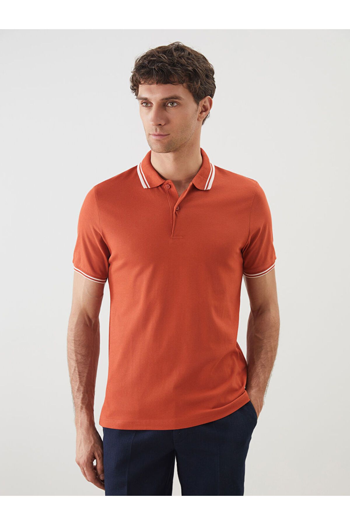 LC Waikiki Yeni Sezon Polo Yaka Kisa Kollu Erkek Dokulu Tisort - S5BL66Z8