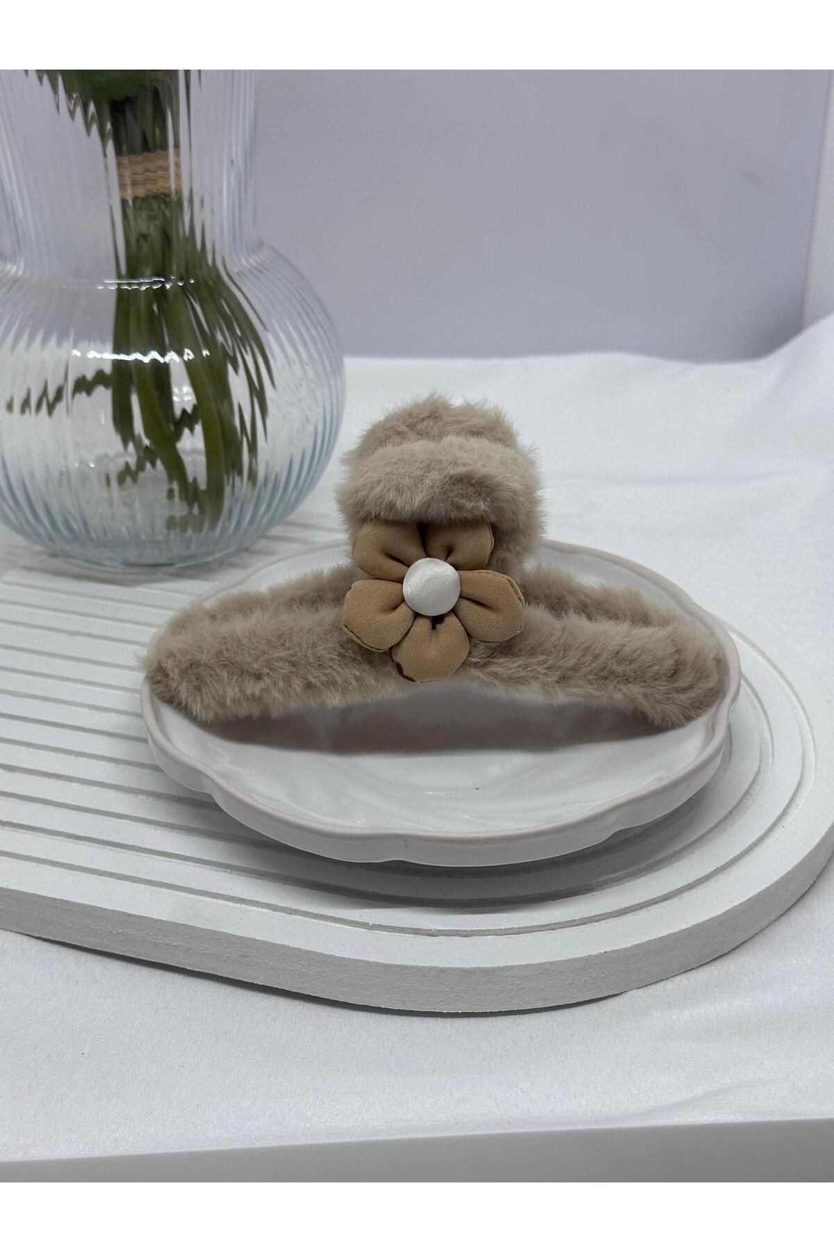 KUMRU BİJUTERİ PELUŞLU MANDAL TOKA ÇİÇEK FİGÜRLÜ