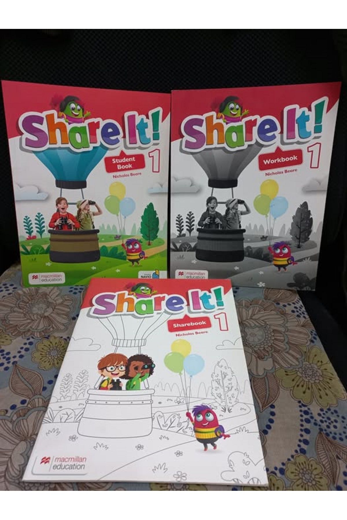 Macmillan share it 1 student book & workbook + Sharebook (3 kitap)