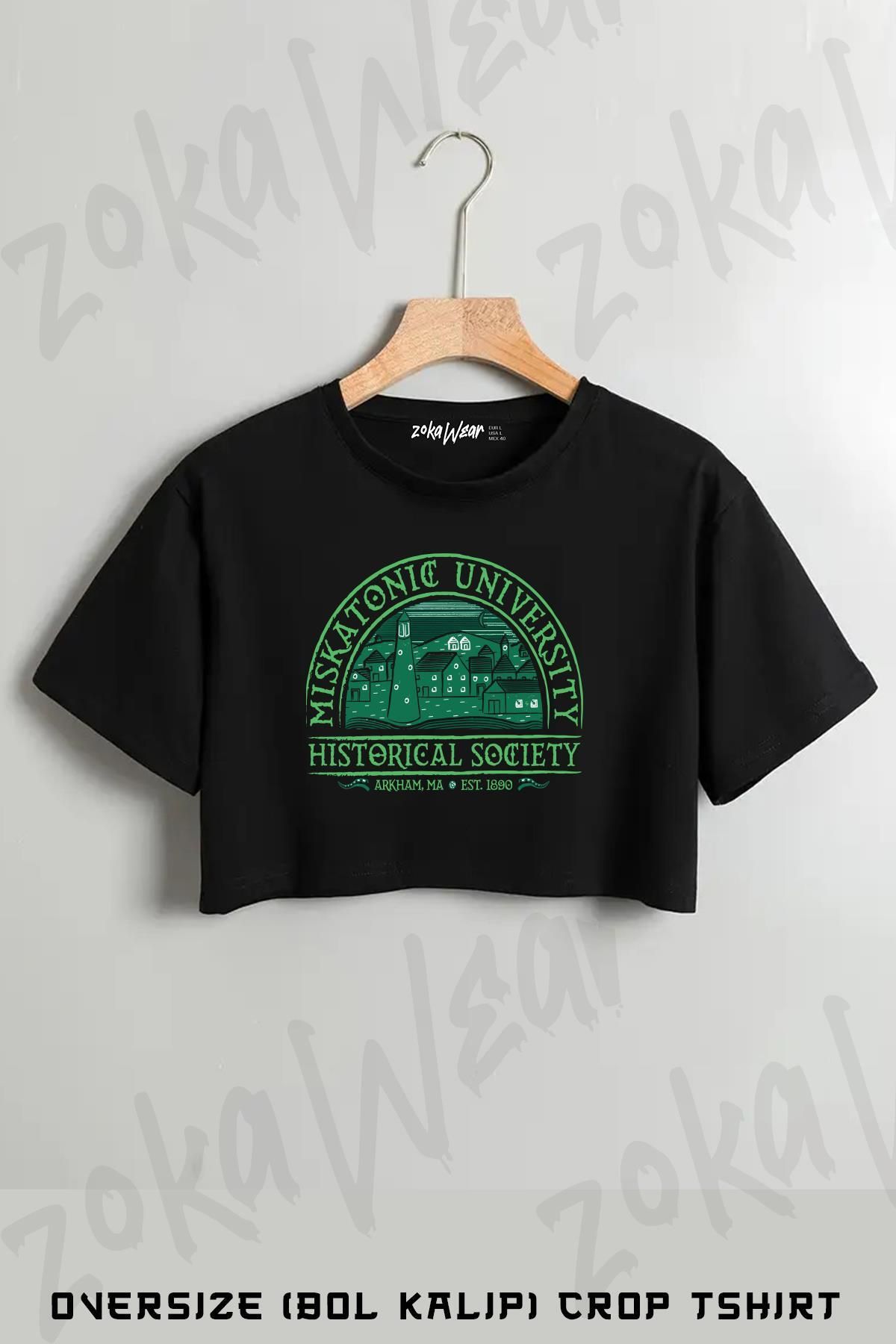 ZOKAWEAR Miskatonic Historical Society Baskılı Oversize Crop T-Shirt