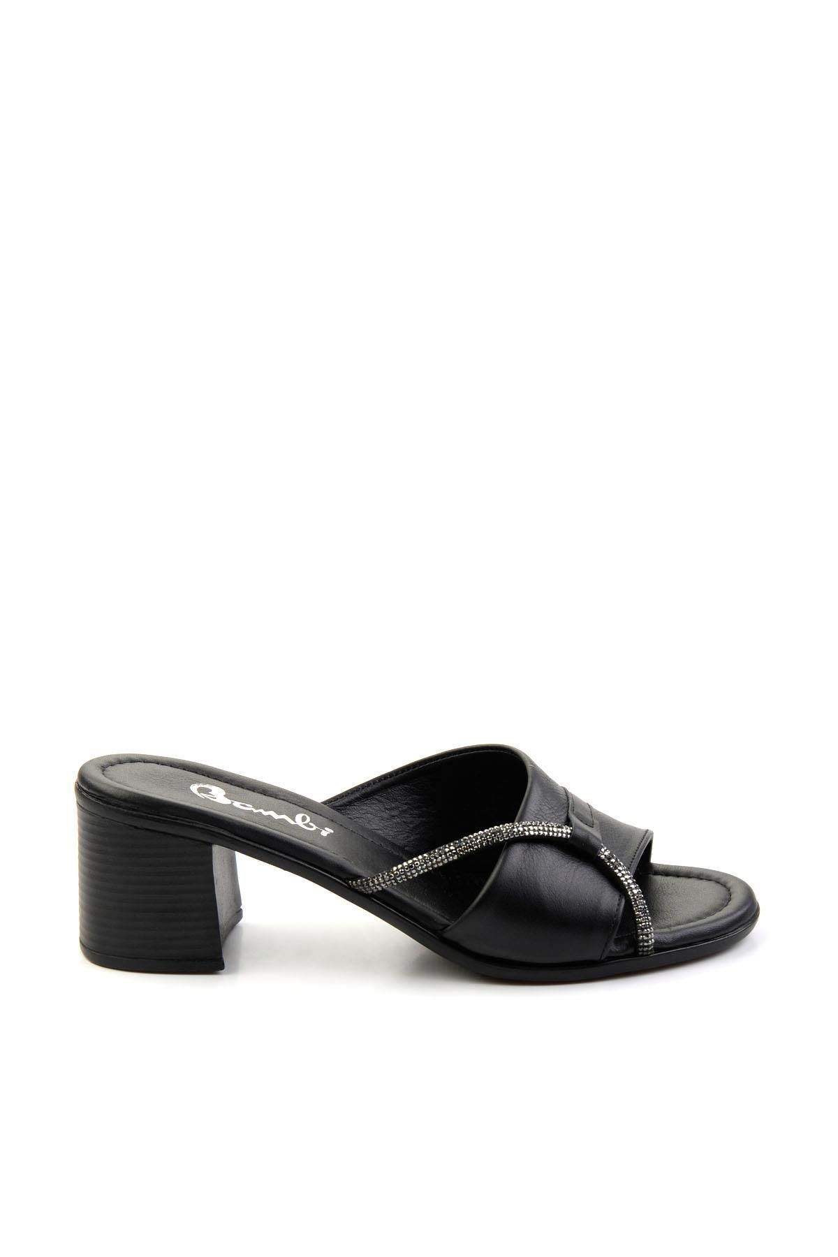 Bambi Siyah Leather Kadın Terlik K04040012303