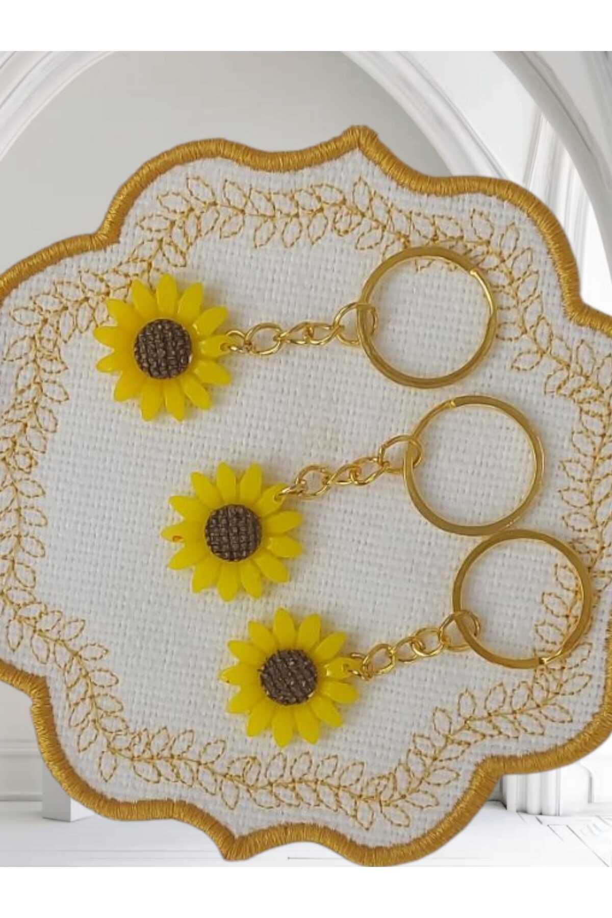 BOHEM Papatya Figürlü Epoksi Harf Anahtarlık Hediyelik Anahtarlık