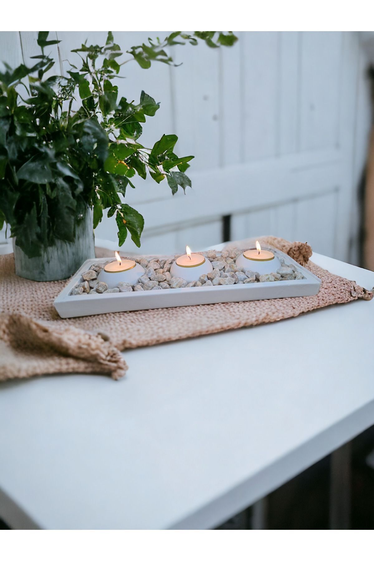 SerenityHaven Üçlü Mumluk Çakıl Taşlı Dekoratif Tealight Mumluk