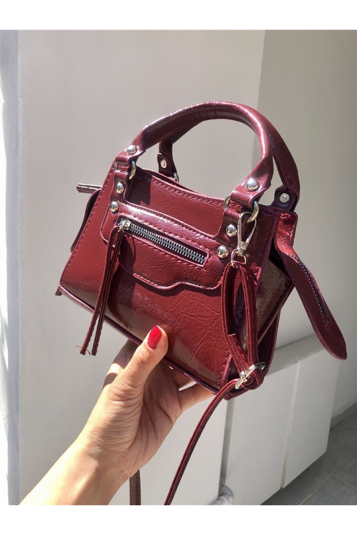 Gözde Tasarım Butik KADIN BORDO RENK RUGAN MİNİ EL VE OMUZ ÇAPRAZ ÇANTA