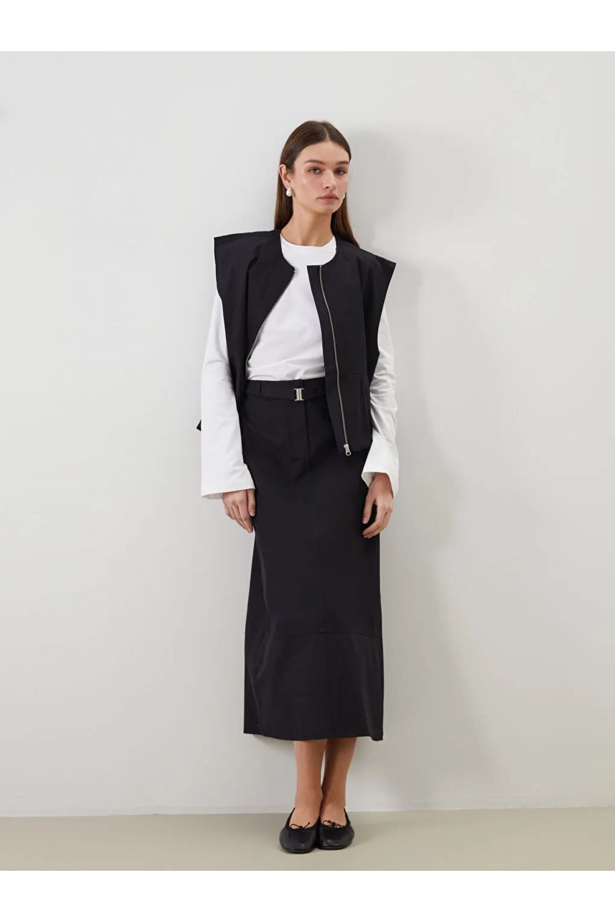 LC Waikiki LCW Modest Siyah Beli Kemerli Dar Fit Kadın Etek