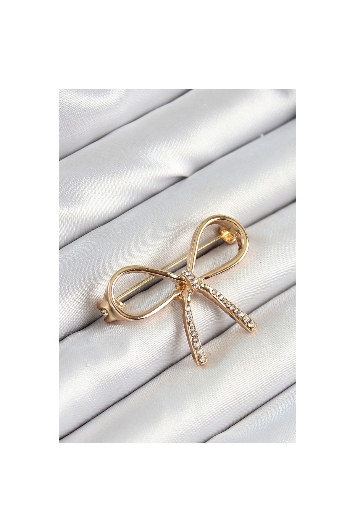 Marsilyan Zirkon Taş Detaylı 3D Fiyonk Figürlü Gold Renk Kadın Broş - TJ-BR442