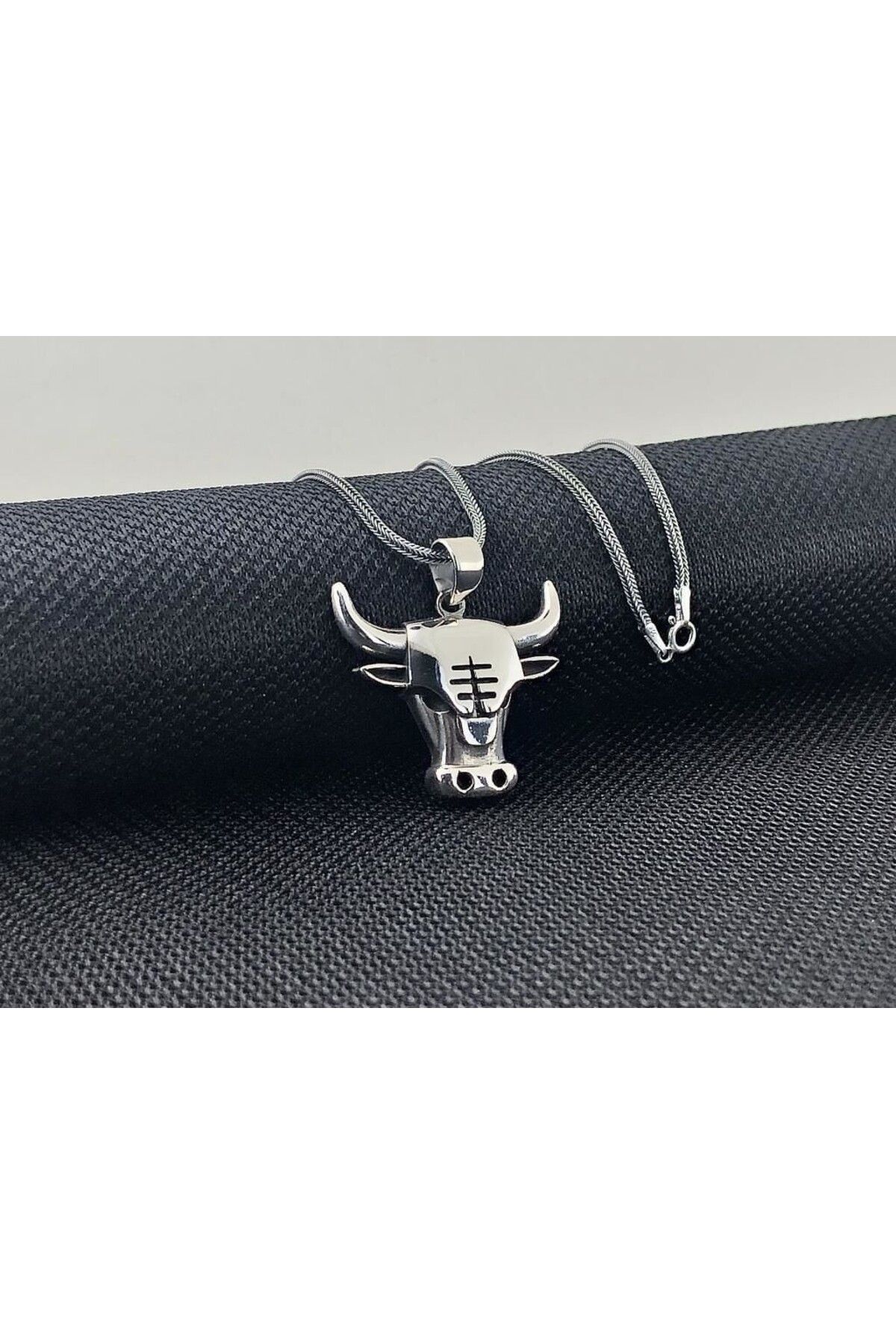 shop Boğa Kafası Tasarımlı 925 Ayar Gümüş Erkek Kolye