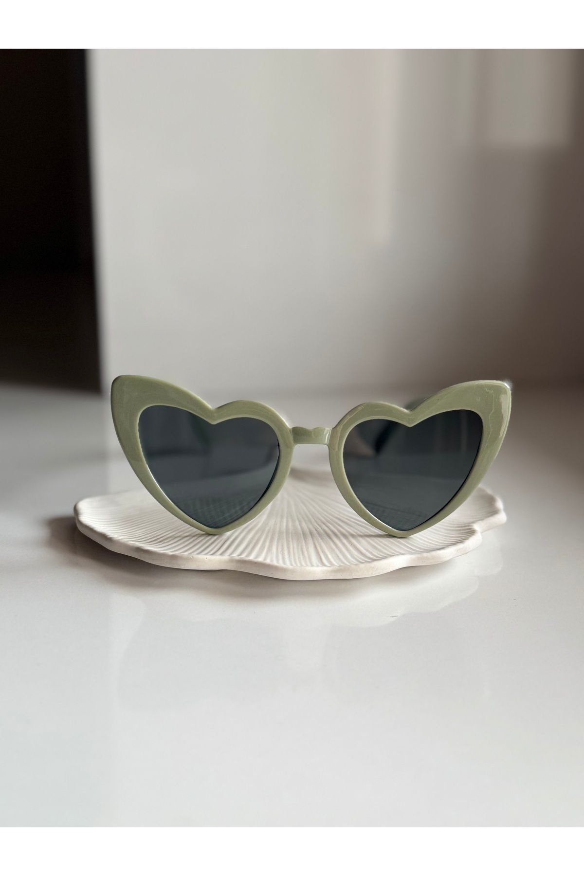 BBbutik Pastel Yeşil Kalpli Güneş Gözlüğü