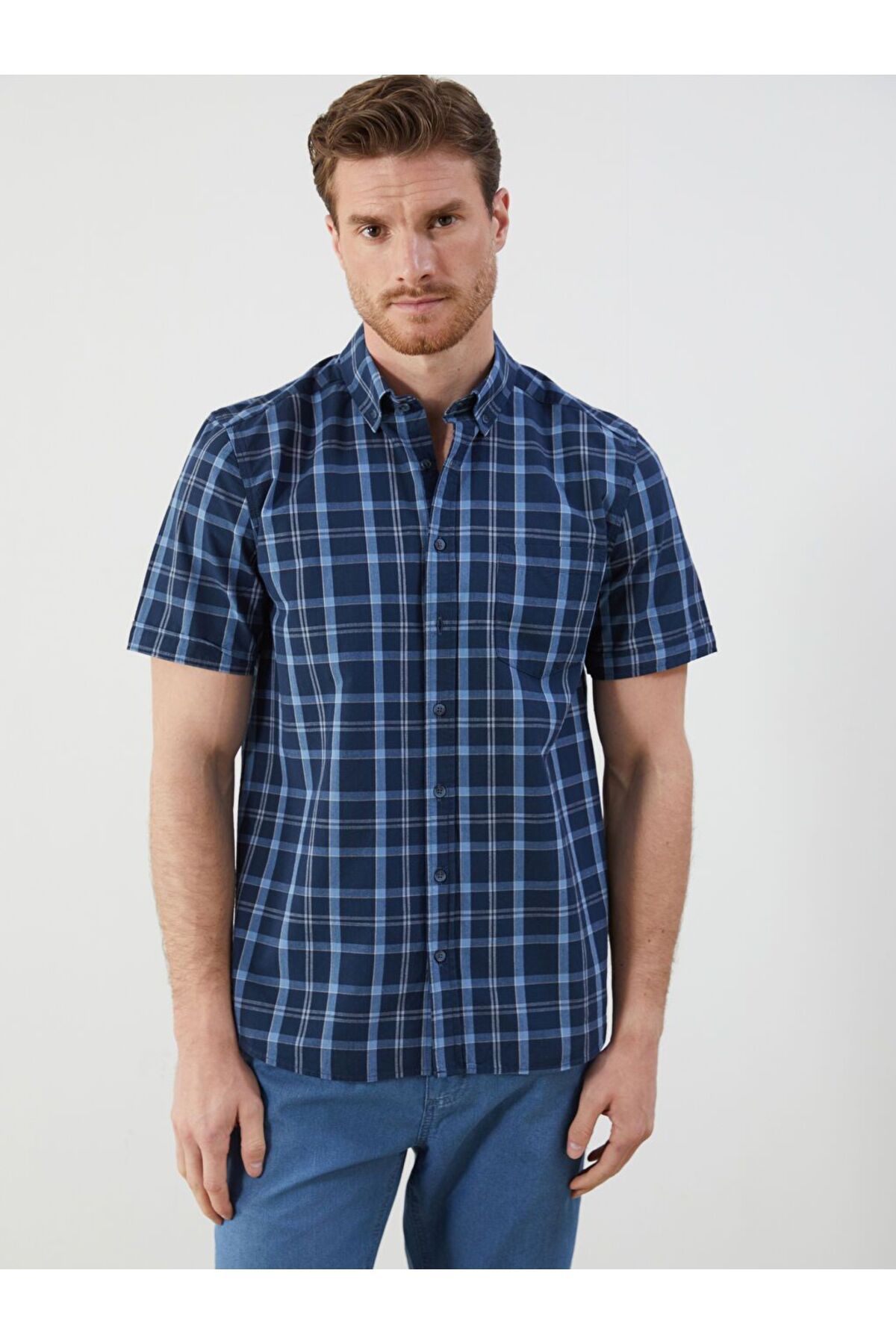 LC Waikiki LCWAIKIKI Classic Regular Fit Kısa Kollu Ekose Poplin Erkek Gömlek