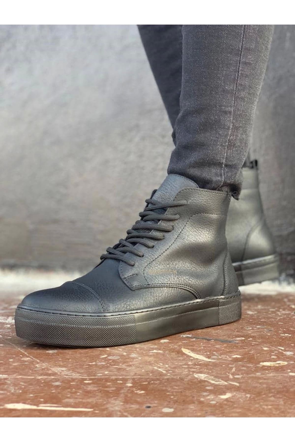 POLEXP Siyah Vulcanized Erkek Bot - Yüksek Kalite ve Tarz İçin Ideal Seçim