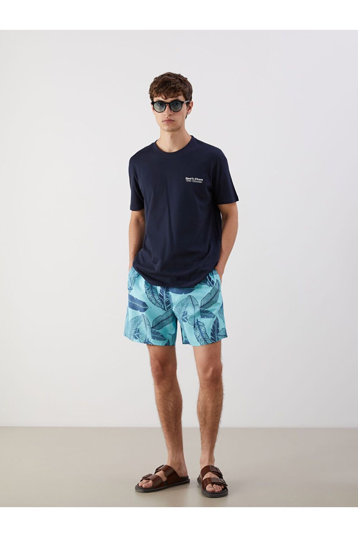 LC Waikiki LCW SWIMWEAR Kısa Boy Desenli Erkek Deniz Şortu