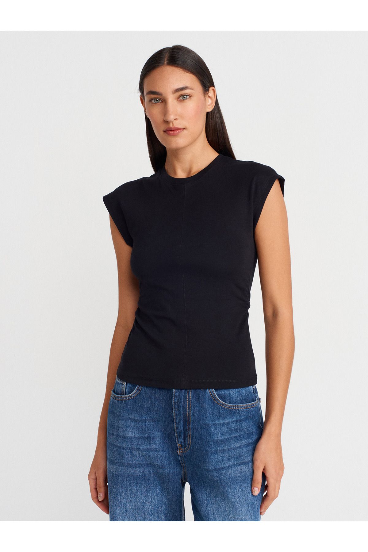Dilvin 31875 Dikiş Detaylı T-Shirt-Siyah