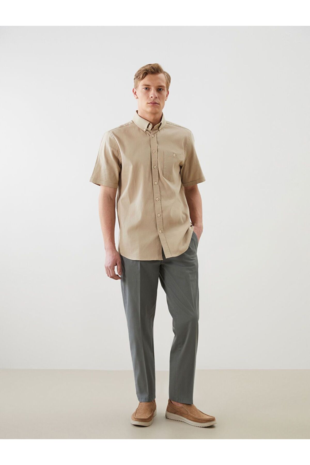 LC Waikiki LCWAIKIKI Classic Standart Kalıp Gabardin Erkek Chino Pantolon