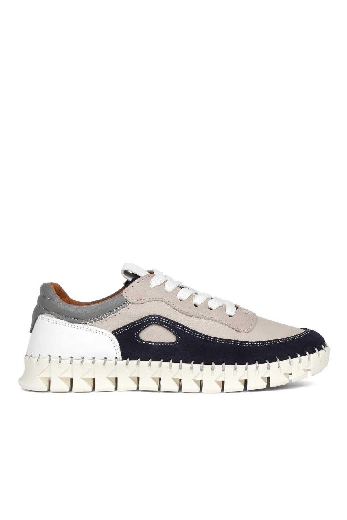 Celal Gültekin Kadın Vizon Bağcıklı Kalın Tabanlı Lacivert Süet Deri Sneaker