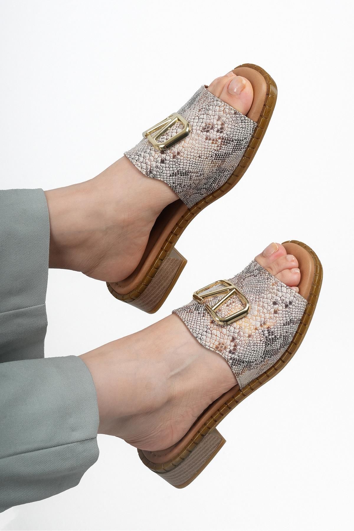 Stilbagshoes VELMA V TOKA DETAYLI YILAN HAKİKİ DERİ KADIN TERLİK BEJ