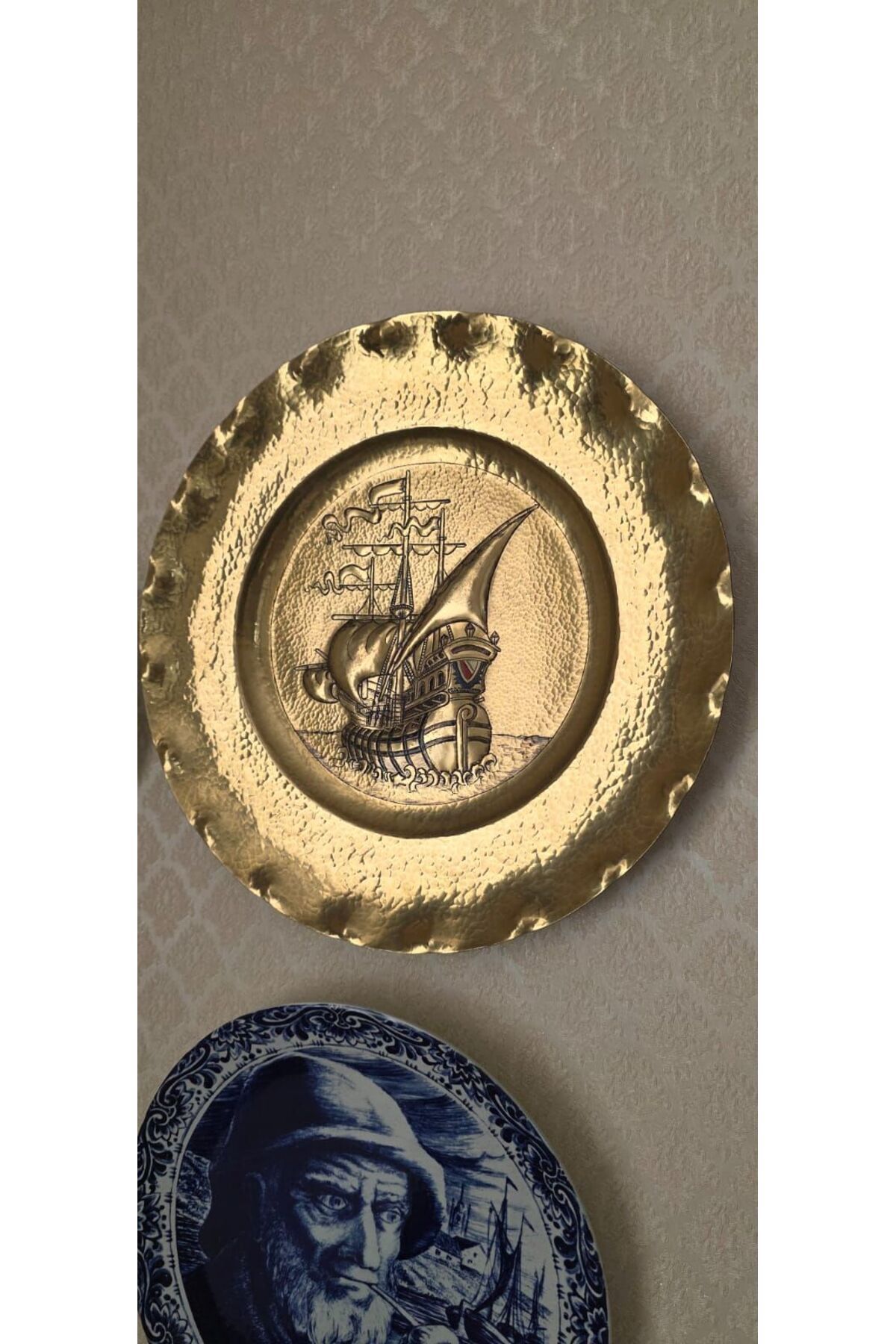 Bİ-MASONS Masons Marka Pirinç El Yapımı Kabartmalı Gemi Figürlü Duvar Tabagı