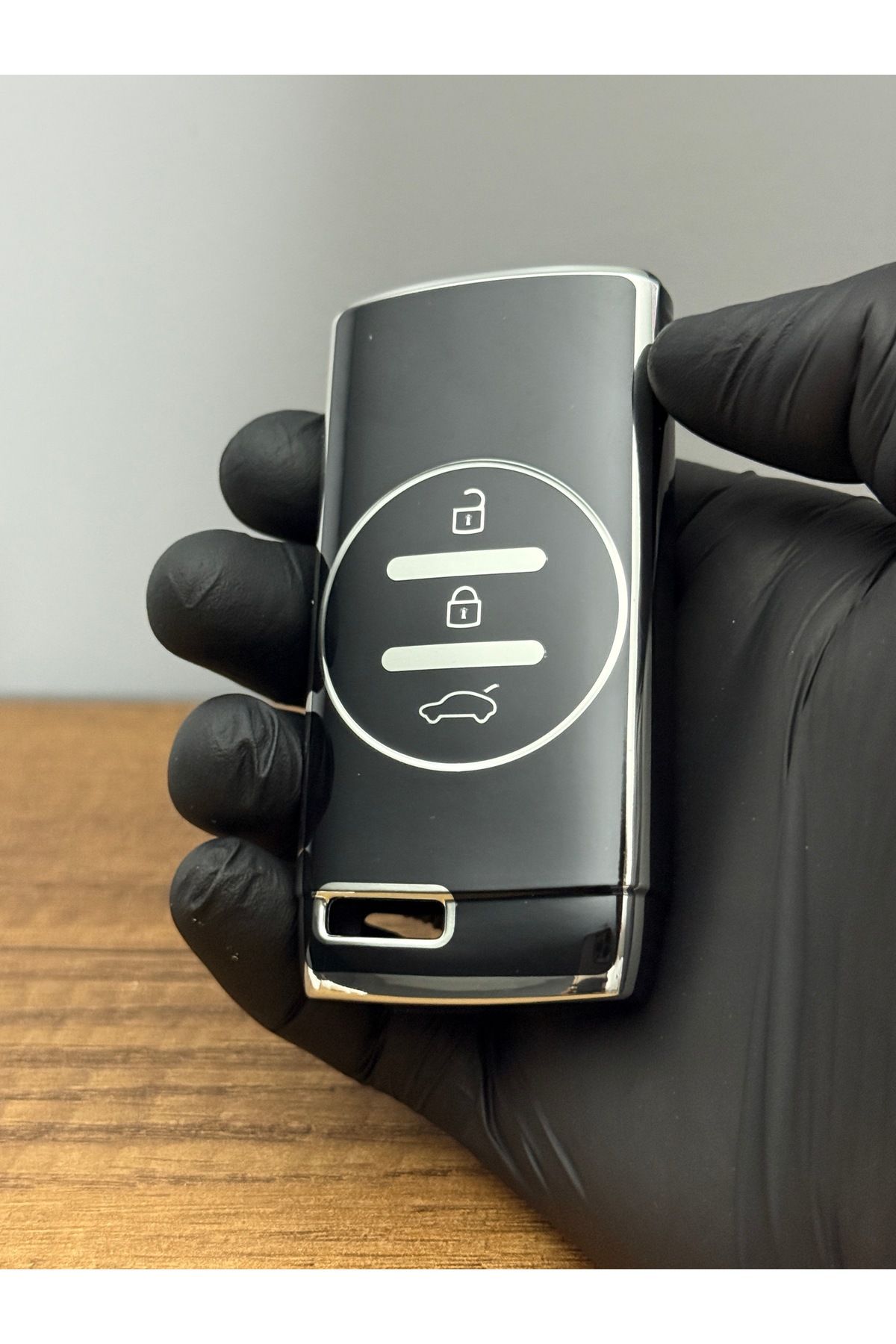 Mavi Keys Chery Tiggo 7 Plus Smart Uyumlu 3 Düğmeli Silikon Anahtar Kumanda Koruma Kılıfı – Siyah Gümüş Renk