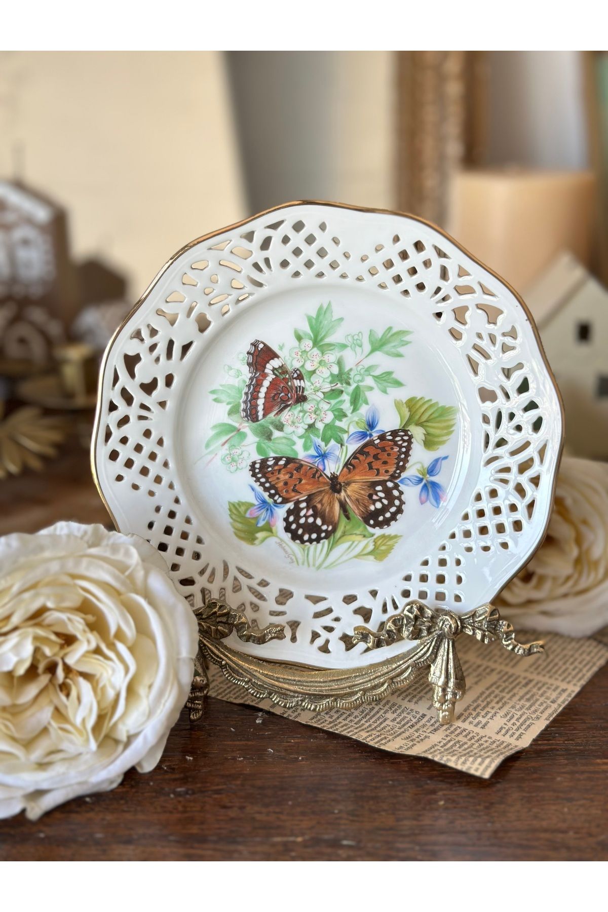 Handmadesign-Set of 3 Antique Openwork Porcelain Butterfly Flower Pattern Presentation Wall Plates 19,5 cm 2