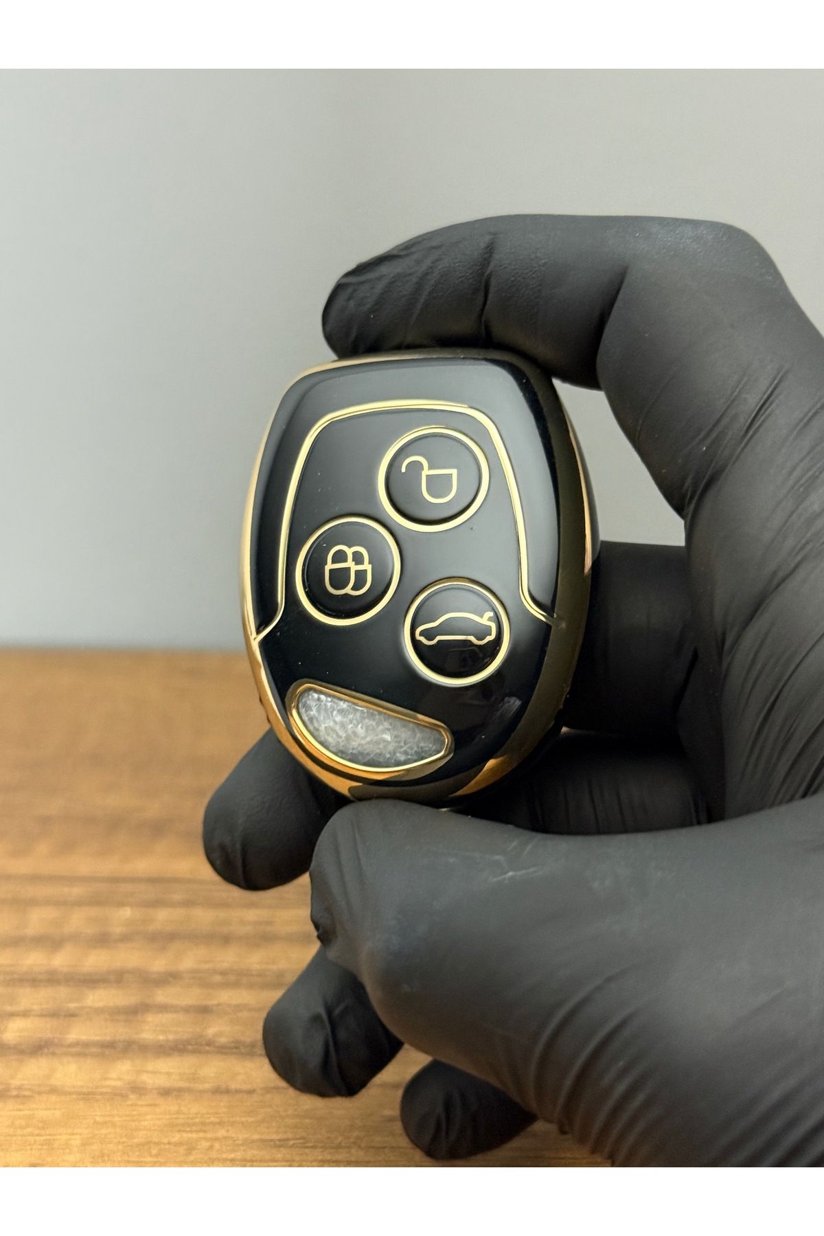 Mavi Keys Ford Focus 2, Fiesta Uyumlu 3 Düğmeli Silikon Anahtar Koruma Kılıfı – Nano Kaplamalı – Siyah Renk