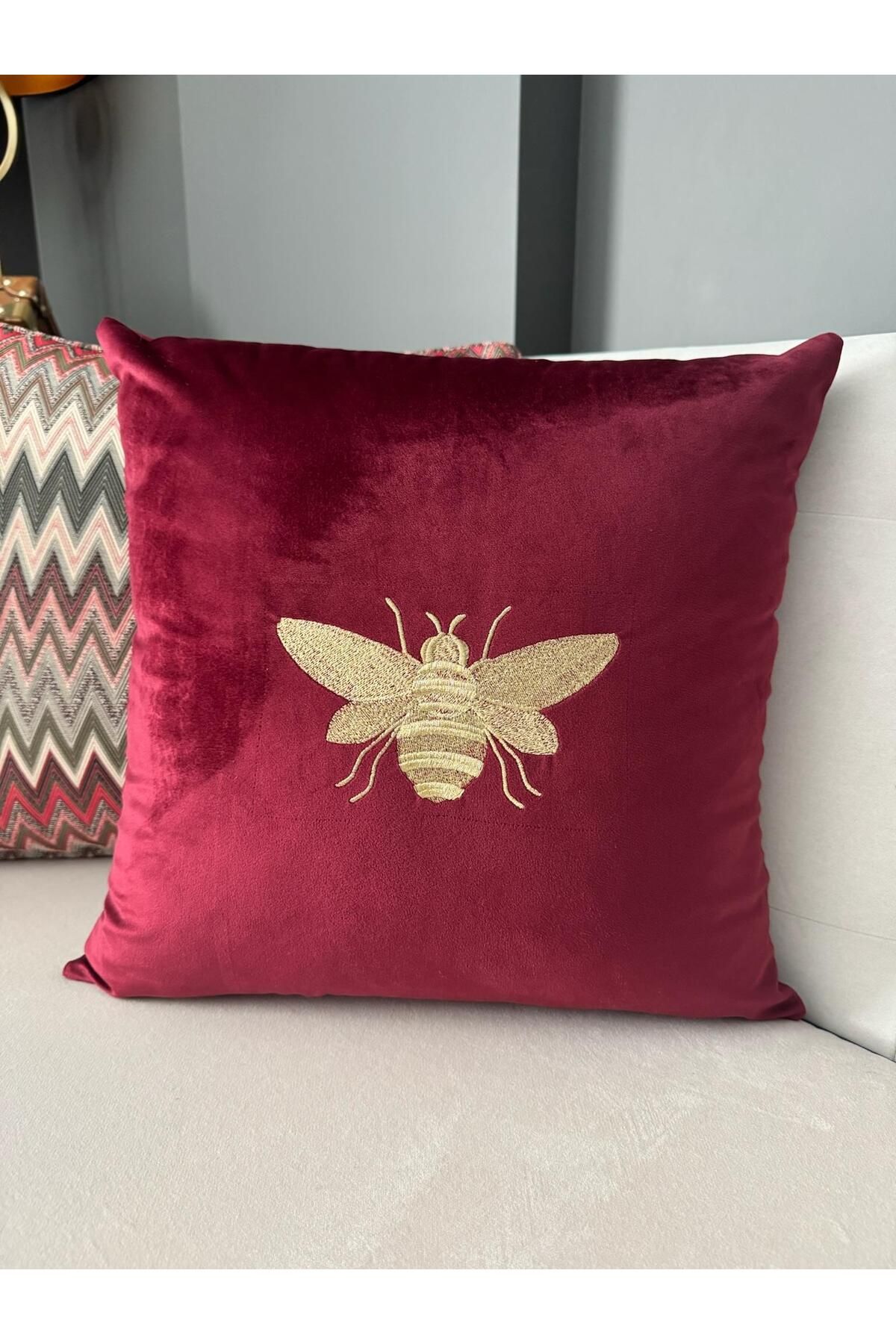 ref crea Arı Nakışlı Kırlent Kılıfı Bordo