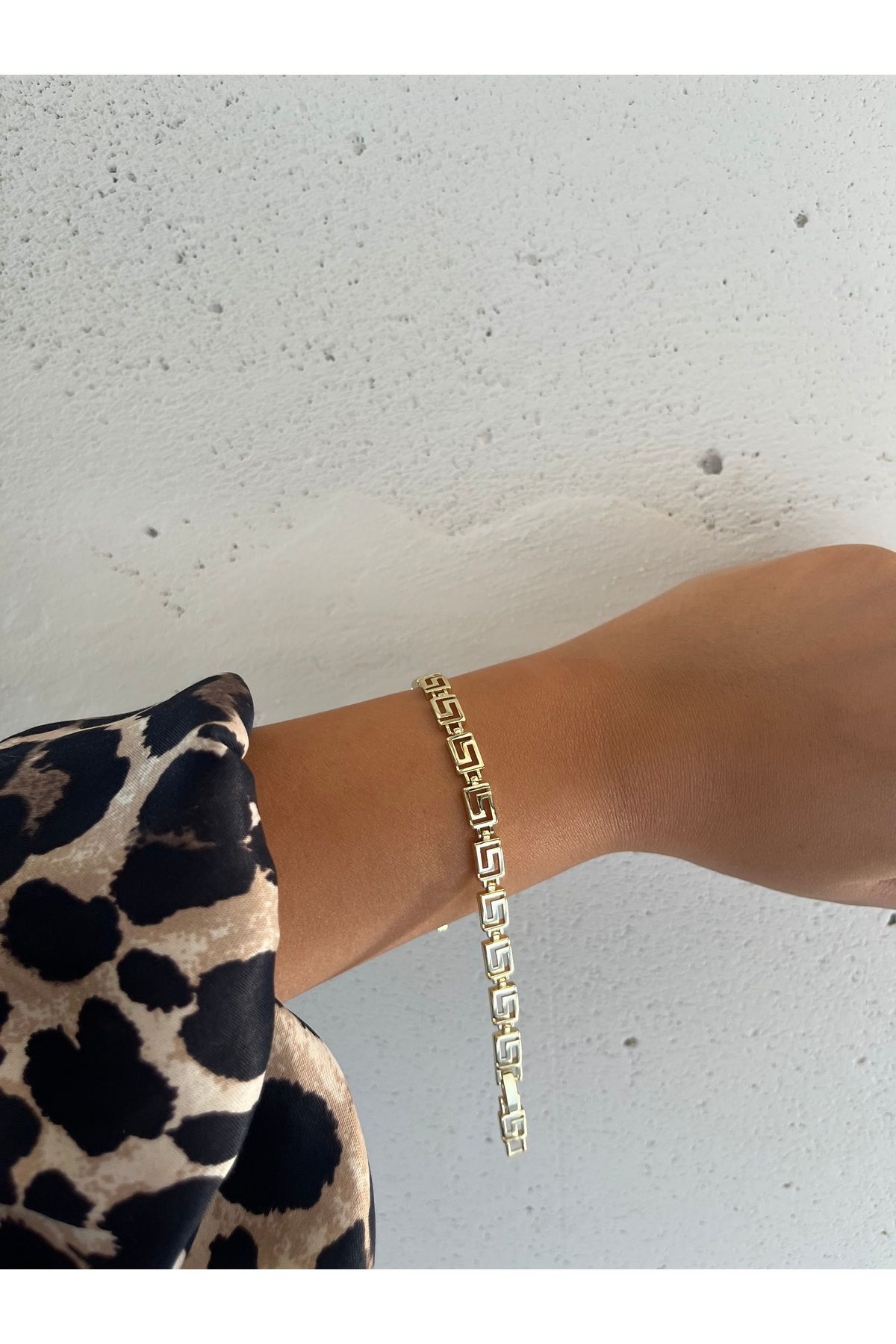 FASHİON JEWELRY Labirent Model Marka Kadın Bileklik 14 K Renk Paslanmaz Çelik